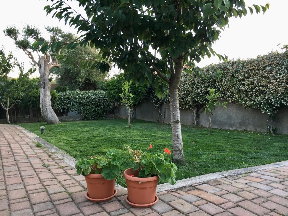 Golden Villa, Residenza Di Campagna ساساري المظهر الخارجي الصورة